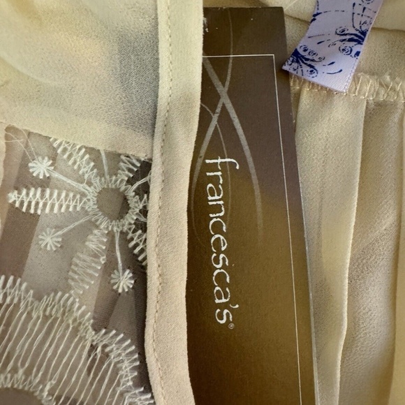 Alya NWT Small Off-White w/Floral Lace Trim Sleeveless Sheer Pleated Blouse - Picture 4 of 4